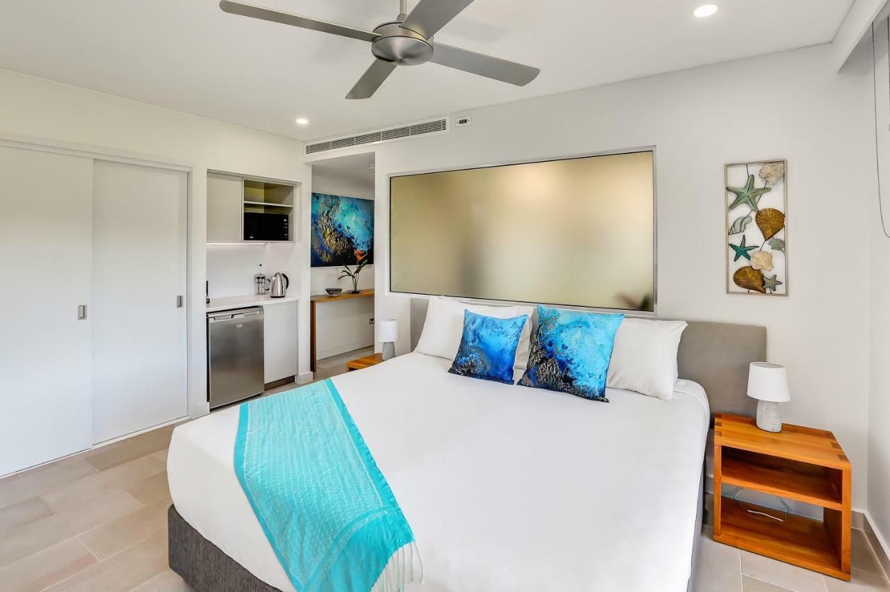 Elysium Private Apartments Triton By The Sea Palm Cove Exterior photo