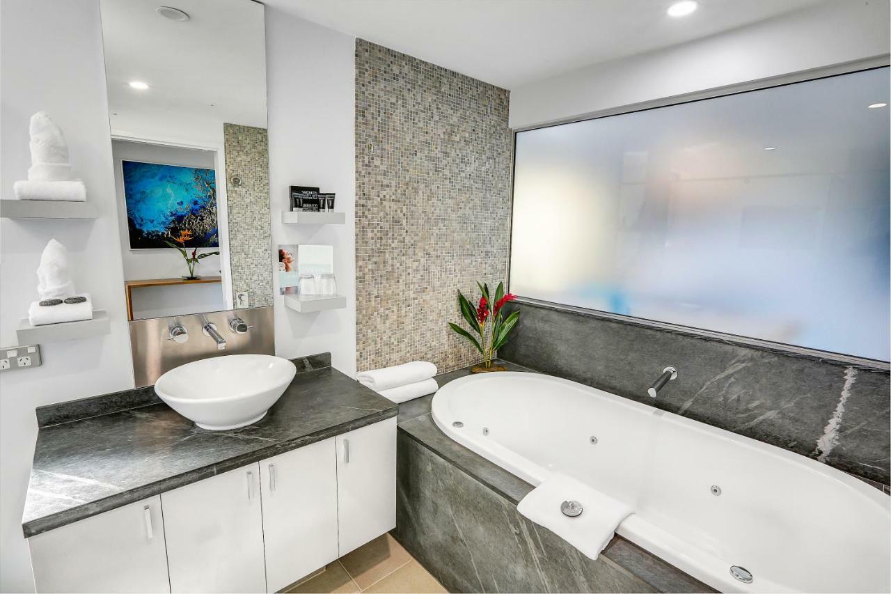 Elysium Private Apartments Triton By The Sea Palm Cove Exterior photo